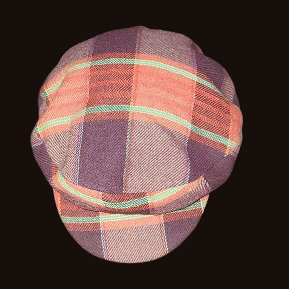Exclusive Saks Fifth Avenue Plaid Beret